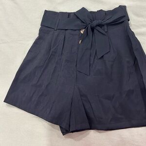 Elodie Short Pants